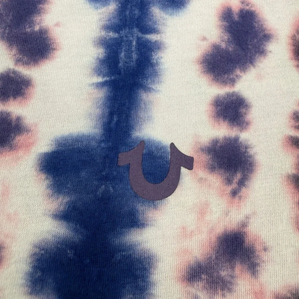 TRUE RELIGION NEW Large T-Shirt Purple Blue Tie Dye Horseshoe Logo Watercolor